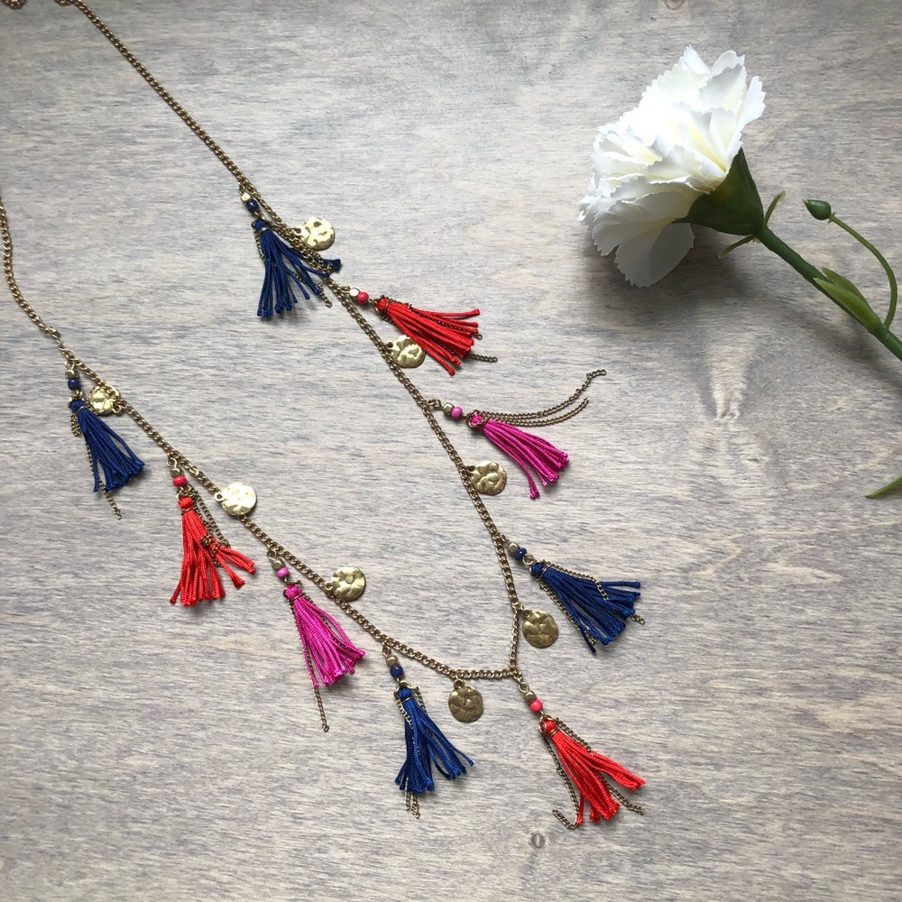 Tassel necklace | LOFT